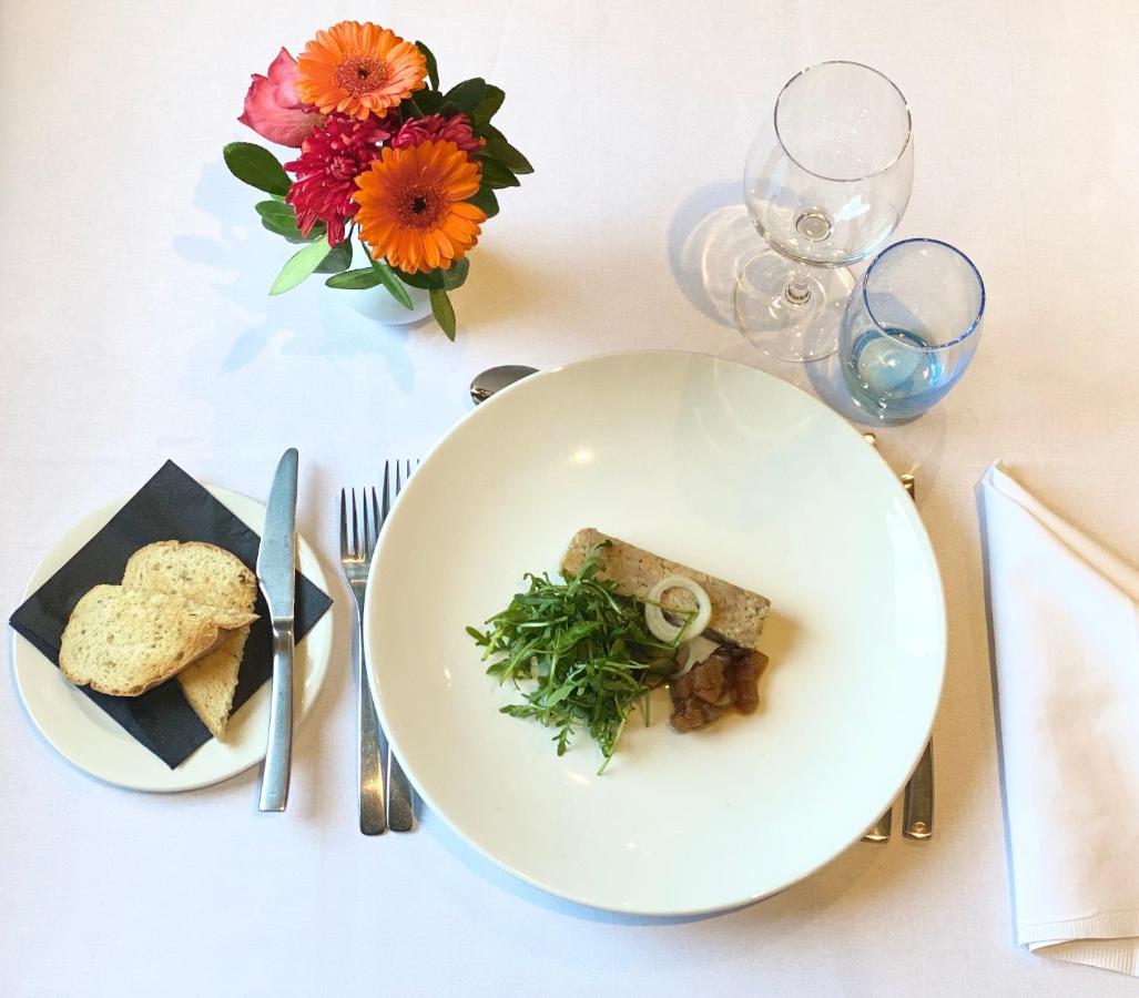 Yarrow Hotel บรอดสแตร์ส ภายนอก รูปภาพ
