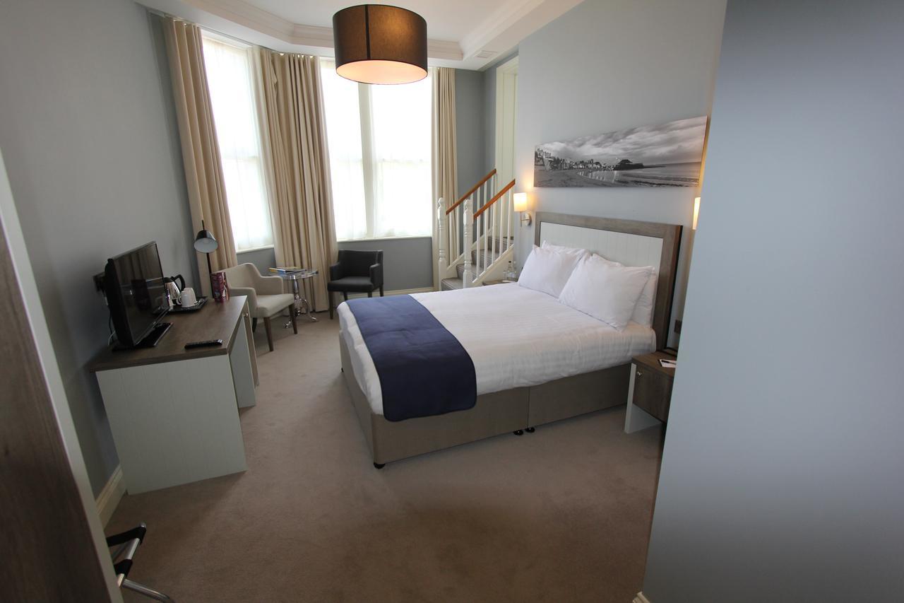 Yarrow Hotel บรอดสแตร์ส ภายนอก รูปภาพ